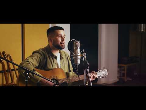 nikulin - Лепестки алых роз (Live Acoustic) видео (клип)