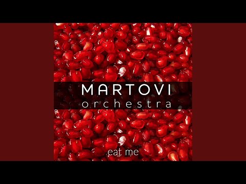 Martovi Orchestra - Хто ти така видео (клип)