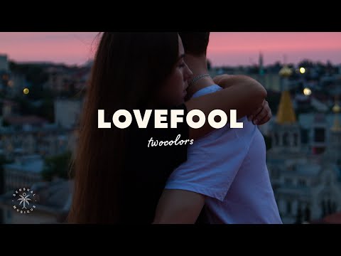 twocolors - Lovefool видео (клип)